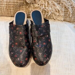 Floral Black Slip-On clogs with Red Accent